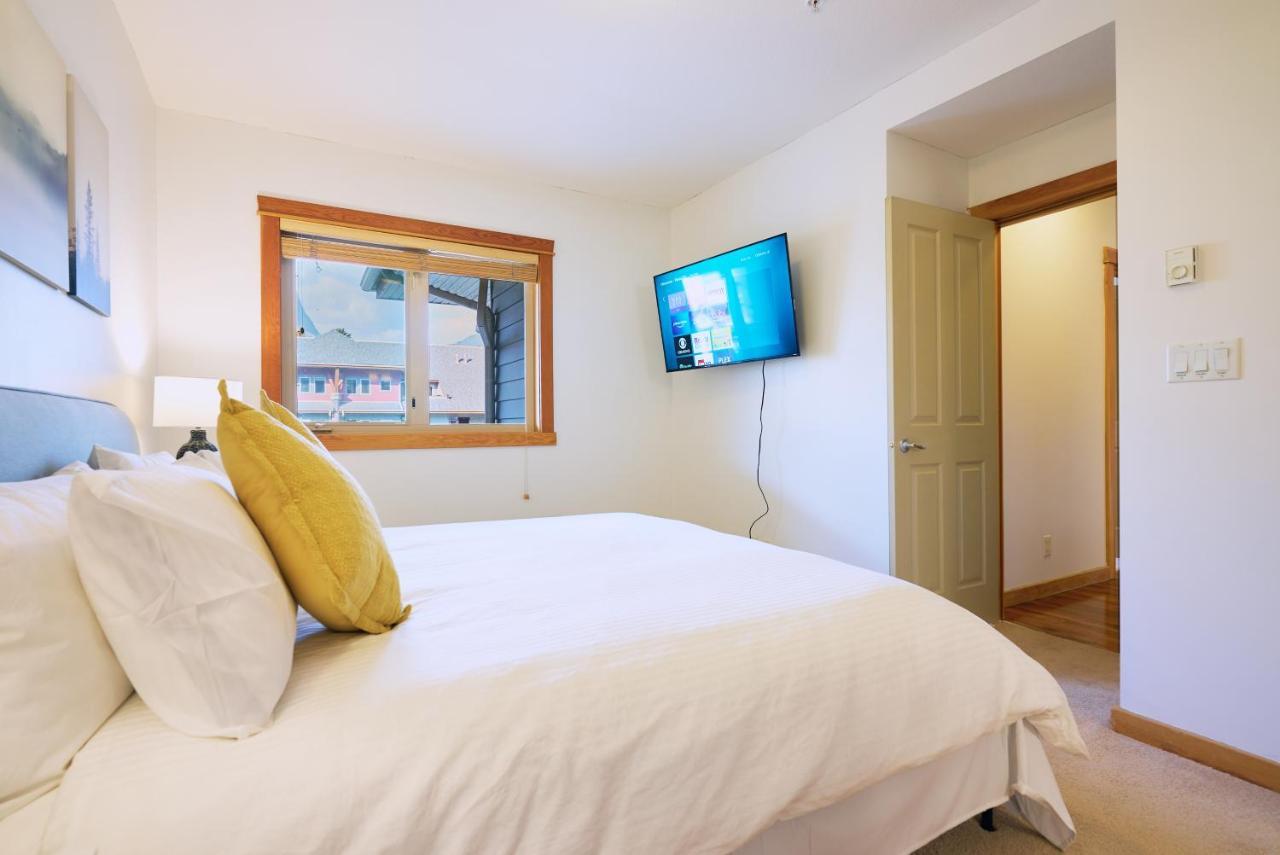 坎莫尔Mtn View Escape With King Size Bed With Outdoor Pool - Banff Pass Included!公寓 外观 照片