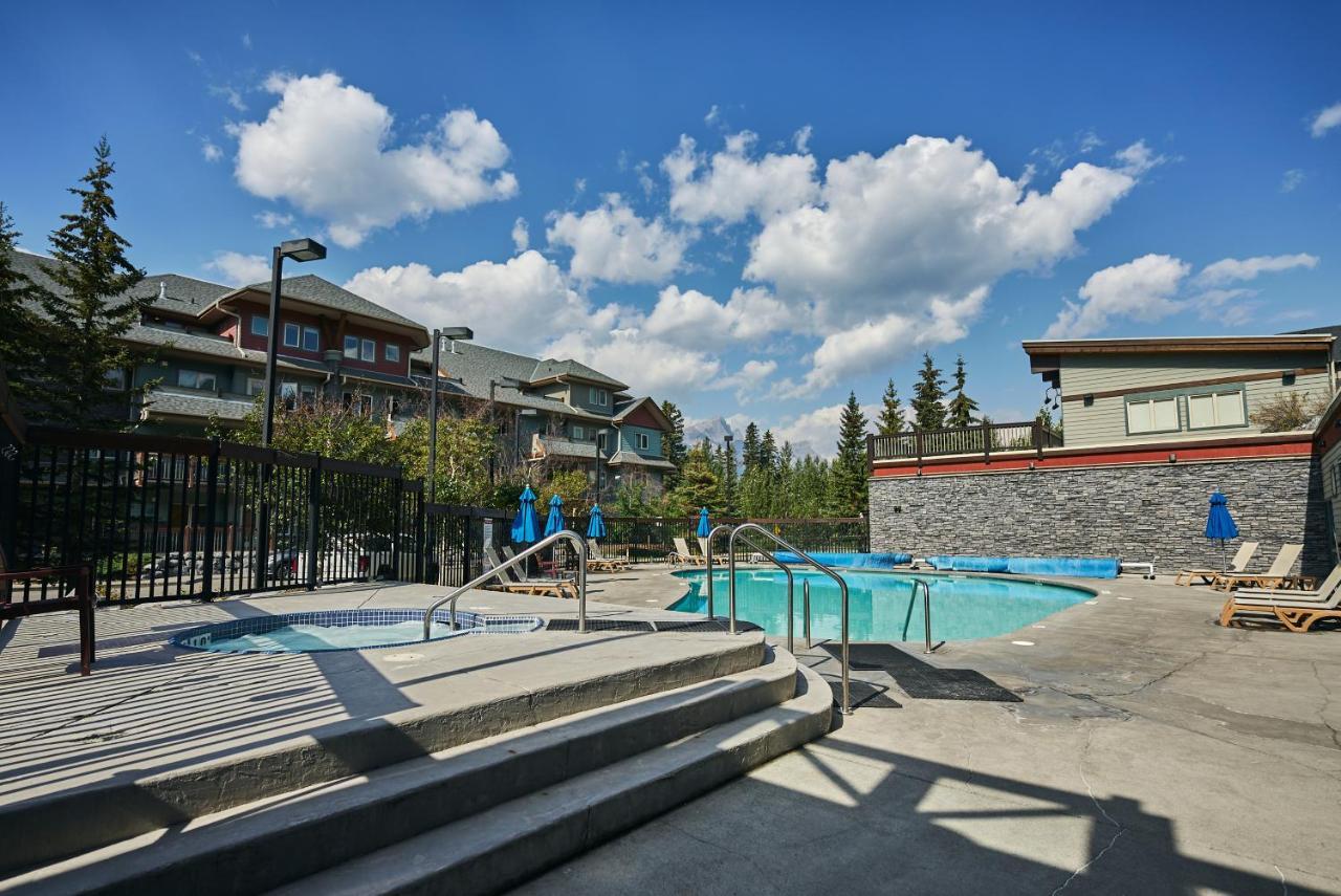 坎莫尔Mtn View Escape With King Size Bed With Outdoor Pool - Banff Pass Included!公寓 外观 照片