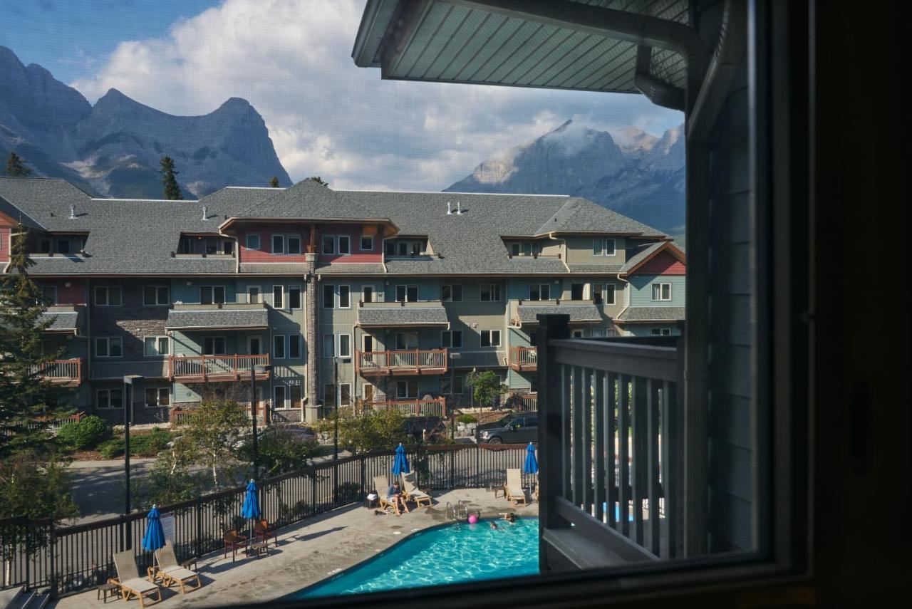 坎莫尔Mtn View Escape With King Size Bed With Outdoor Pool - Banff Pass Included!公寓 外观 照片
